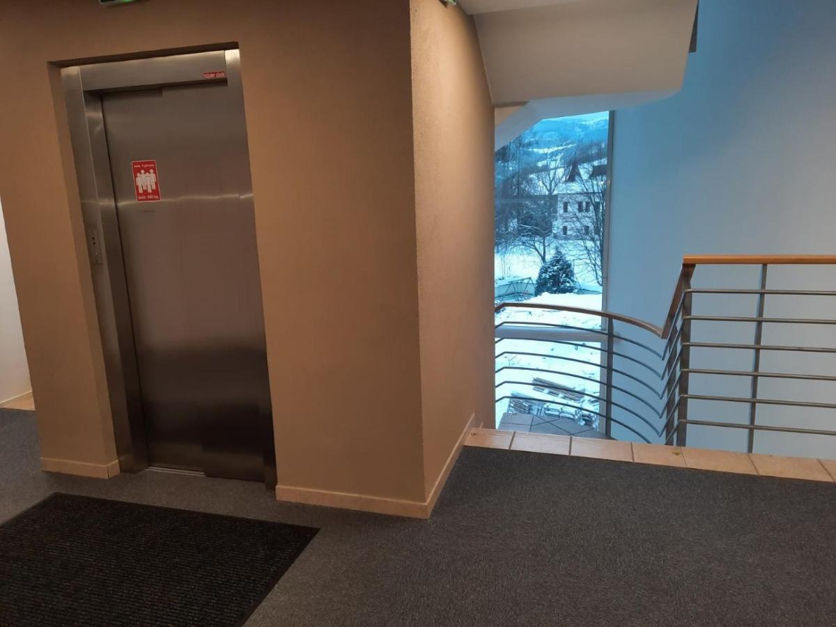 Apartman Artemis Bešeňová Exteriör bild